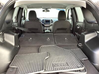 2019 Jeep Cherokee Latitude   - Photo 32 - Crest Hill, IL 60403