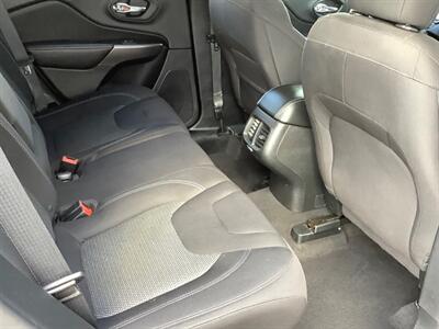 2019 Jeep Cherokee Latitude   - Photo 26 - Crest Hill, IL 60403