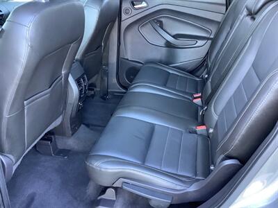 2014 Ford Escape Titanium   - Photo 25 - Crest Hill, IL 60403