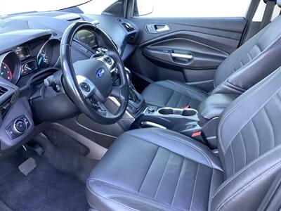 2014 Ford Escape Titanium   - Photo 15 - Crest Hill, IL 60403