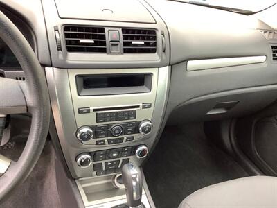 2010 Ford Fusion SE   - Photo 16 - Crest Hill, IL 60403