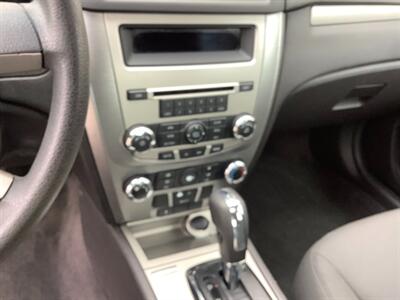 2010 Ford Fusion SE   - Photo 14 - Crest Hill, IL 60403