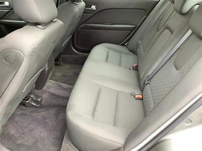 2010 Ford Fusion SE   - Photo 25 - Crest Hill, IL 60403