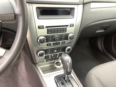 2010 Ford Fusion SE   - Photo 15 - Crest Hill, IL 60403