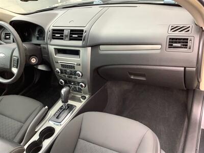 2010 Ford Fusion SE   - Photo 32 - Crest Hill, IL 60403