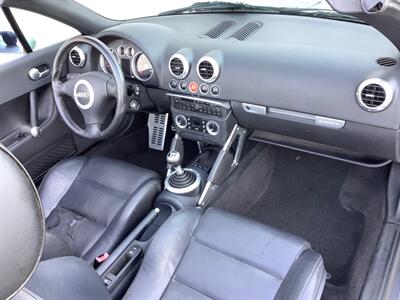 2001 Audi TT 225hp quattro   - Photo 29 - Crest Hill, IL 60403