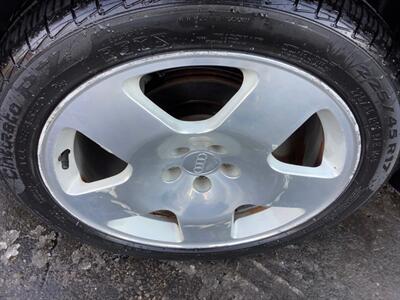 2001 Audi TT 225hp quattro   - Photo 32 - Crest Hill, IL 60403