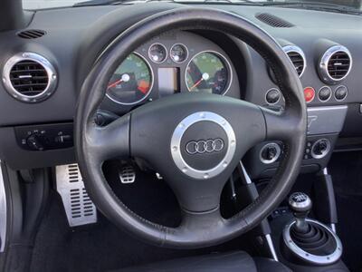 2001 Audi TT 225hp quattro   - Photo 20 - Crest Hill, IL 60403
