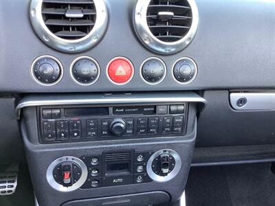 2001 Audi TT 225hp quattro   - Photo 21 - Crest Hill, IL 60403