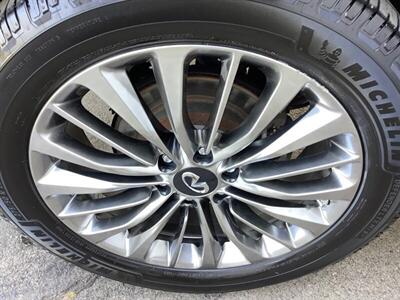 2021 INFINITI QX80 Sensory   - Photo 60 - Crest Hill, IL 60403