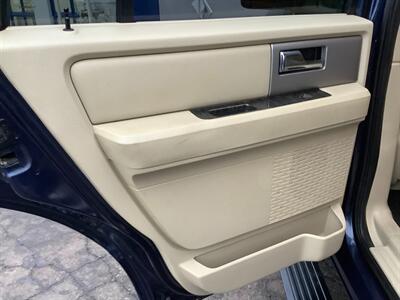 2015 Ford Expedition Limited   - Photo 28 - Crest Hill, IL 60403