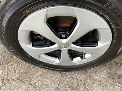 2012 Toyota Prius   - Photo 38 - Crest Hill, IL 60403