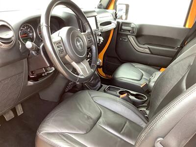 2013 Jeep Wrangler Unlimited Moab   - Photo 13 - Crest Hill, IL 60403