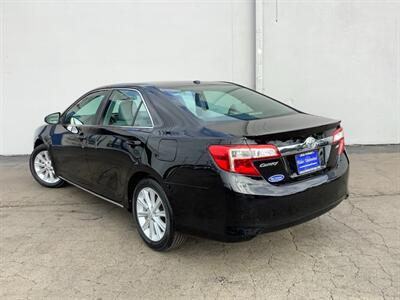 2012 Toyota Camry XLE   - Photo 2 - Crest Hill, IL 60403