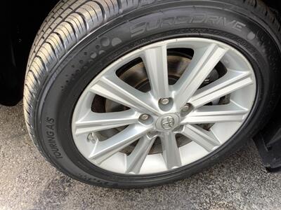 2012 Toyota Camry XLE   - Photo 35 - Crest Hill, IL 60403