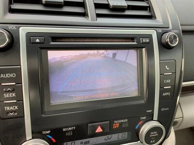 2012 Toyota Camry XLE   - Photo 13 - Crest Hill, IL 60403