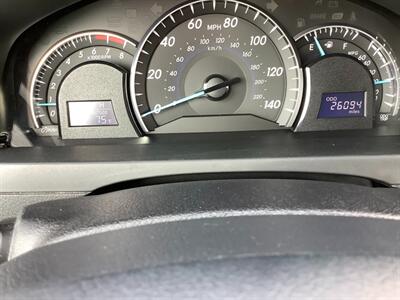 2012 Toyota Camry XLE   - Photo 20 - Crest Hill, IL 60403