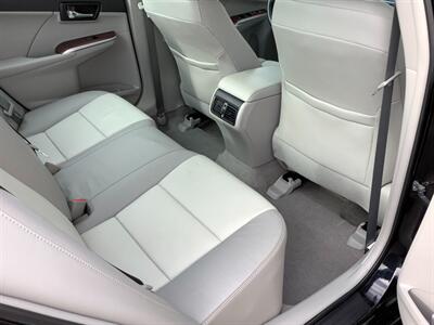 2012 Toyota Camry XLE   - Photo 26 - Crest Hill, IL 60403