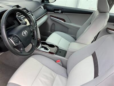 2012 Toyota Camry XLE   - Photo 17 - Crest Hill, IL 60403