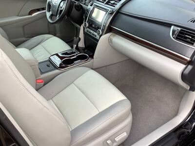 2012 Toyota Camry XLE   - Photo 29 - Crest Hill, IL 60403
