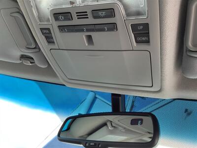 2012 Toyota Camry XLE   - Photo 32 - Crest Hill, IL 60403