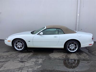 1999 Jaguar XK8   - Photo 4 - Crest Hill, IL 60403