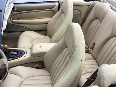 1999 Jaguar XK8   - Photo 42 - Crest Hill, IL 60403