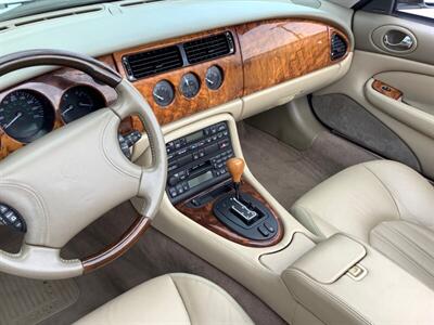 1999 Jaguar XK8   - Photo 21 - Crest Hill, IL 60403