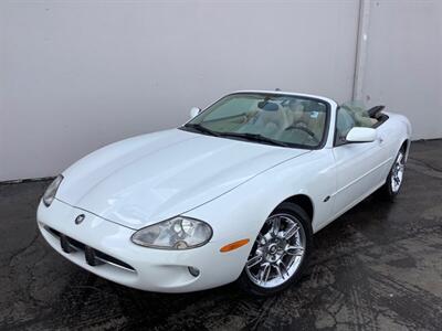 1999 Jaguar XK8   - Photo 11 - Crest Hill, IL 60403