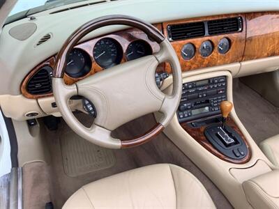 1999 Jaguar XK8   - Photo 23 - Crest Hill, IL 60403
