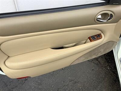 1999 Jaguar XK8   - Photo 18 - Crest Hill, IL 60403