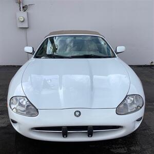 1999 Jaguar XK8   - Photo 10 - Crest Hill, IL 60403