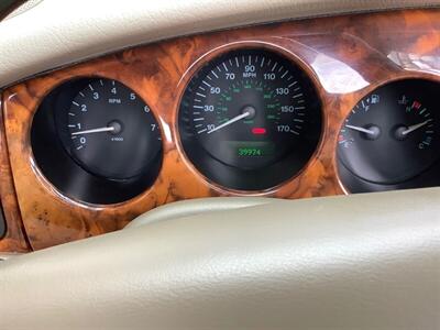 1999 Jaguar XK8   - Photo 26 - Crest Hill, IL 60403