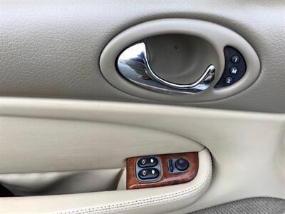 1999 Jaguar XK8   - Photo 19 - Crest Hill, IL 60403