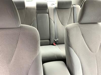 2011 Toyota Camry LE   - Photo 32 - Crest Hill, IL 60403