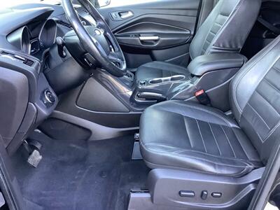 2014 Ford Escape Titanium   - Photo 17 - Crest Hill, IL 60403