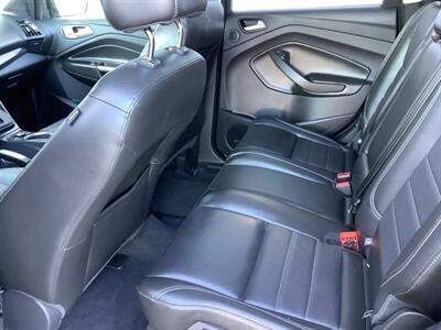 2014 Ford Escape Titanium   - Photo 28 - Crest Hill, IL 60403