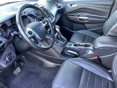 2014 Ford Escape Titanium   - Photo 13 - Crest Hill, IL 60403