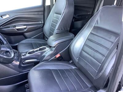 2014 Ford Escape Titanium   - Photo 25 - Crest Hill, IL 60403