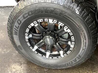 2005 Hummer H2 SUT   - Photo 35 - Crest Hill, IL 60403