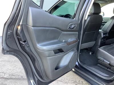 2020 GMC Acadia Denali - Photo 28 - Crest Hill, IL 60403