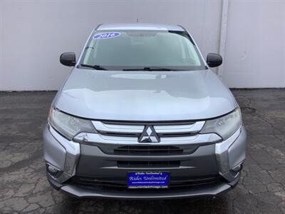 2016 Mitsubishi Outlander ES   - Photo 8 - Crest Hill, IL 60403