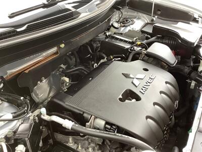 2016 Mitsubishi Outlander ES - Photo 35 - Crest Hill, IL 60403