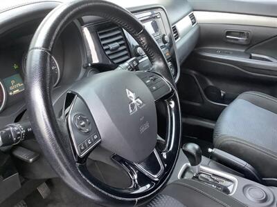 2016 Mitsubishi Outlander ES - Photo 15 - Crest Hill, IL 60403