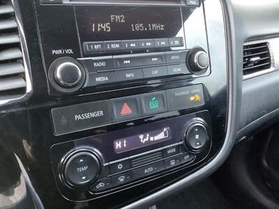2016 Mitsubishi Outlander ES - Photo 12 - Crest Hill, IL 60403