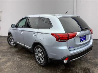 2016 Mitsubishi Outlander ES   - Photo 3 - Crest Hill, IL 60403