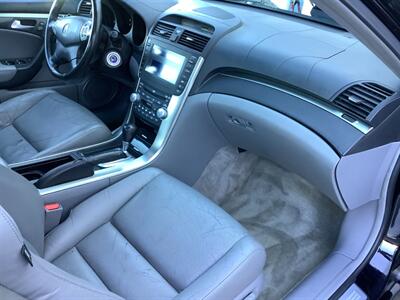 2006 Acura TL   - Photo 28 - Crest Hill, IL 60403