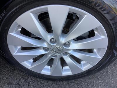 2014 Honda Accord EX-L - Photo 41 - Crest Hill, IL 60403