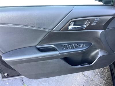2014 Honda Accord EX-L - Photo 11 - Crest Hill, IL 60403