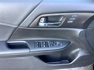 2014 Honda Accord EX-L - Photo 12 - Crest Hill, IL 60403